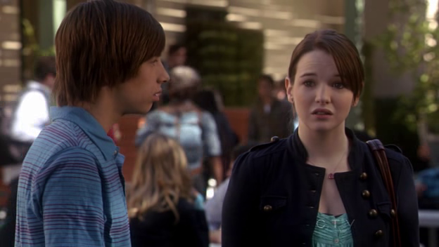 no-ordinary-family-1x19-jj-daphne-cap-17
