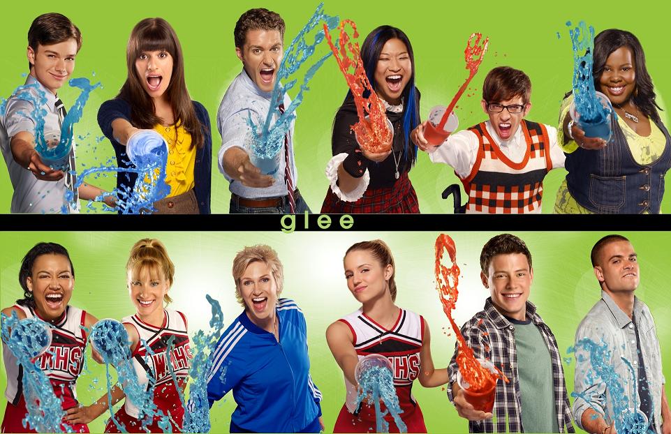 gLee-Season-2-Promo-Wallpaper-glee-15819121-1922-1243